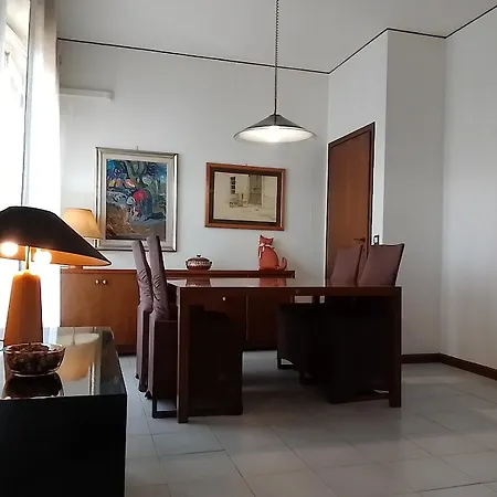 Panoramico Cagliari, I Tre Grilli, Centro * كالياري