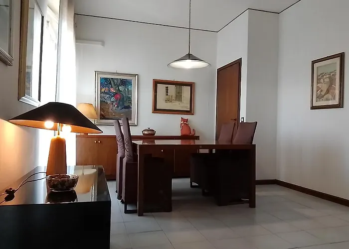 Panoramico Cagliari, I Tre Grilli, Centro * كالياري