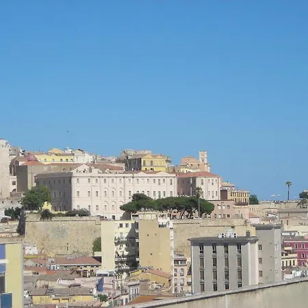 Panoramico Cagliari, I Tre Grilli, Centro